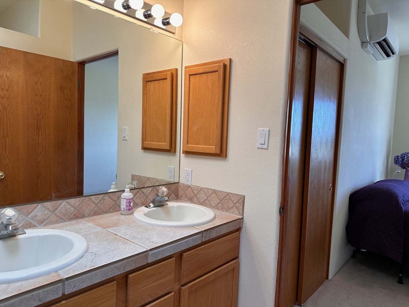 Primary-bath_0990